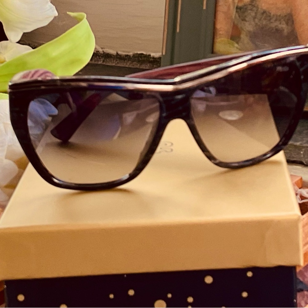 FENDI UNIQUE SUNGLASSES - Picture 14 of 16